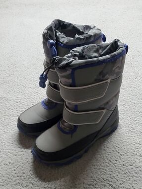 Lands' End Kids Grey Camo Winter Boots with Blue Accents